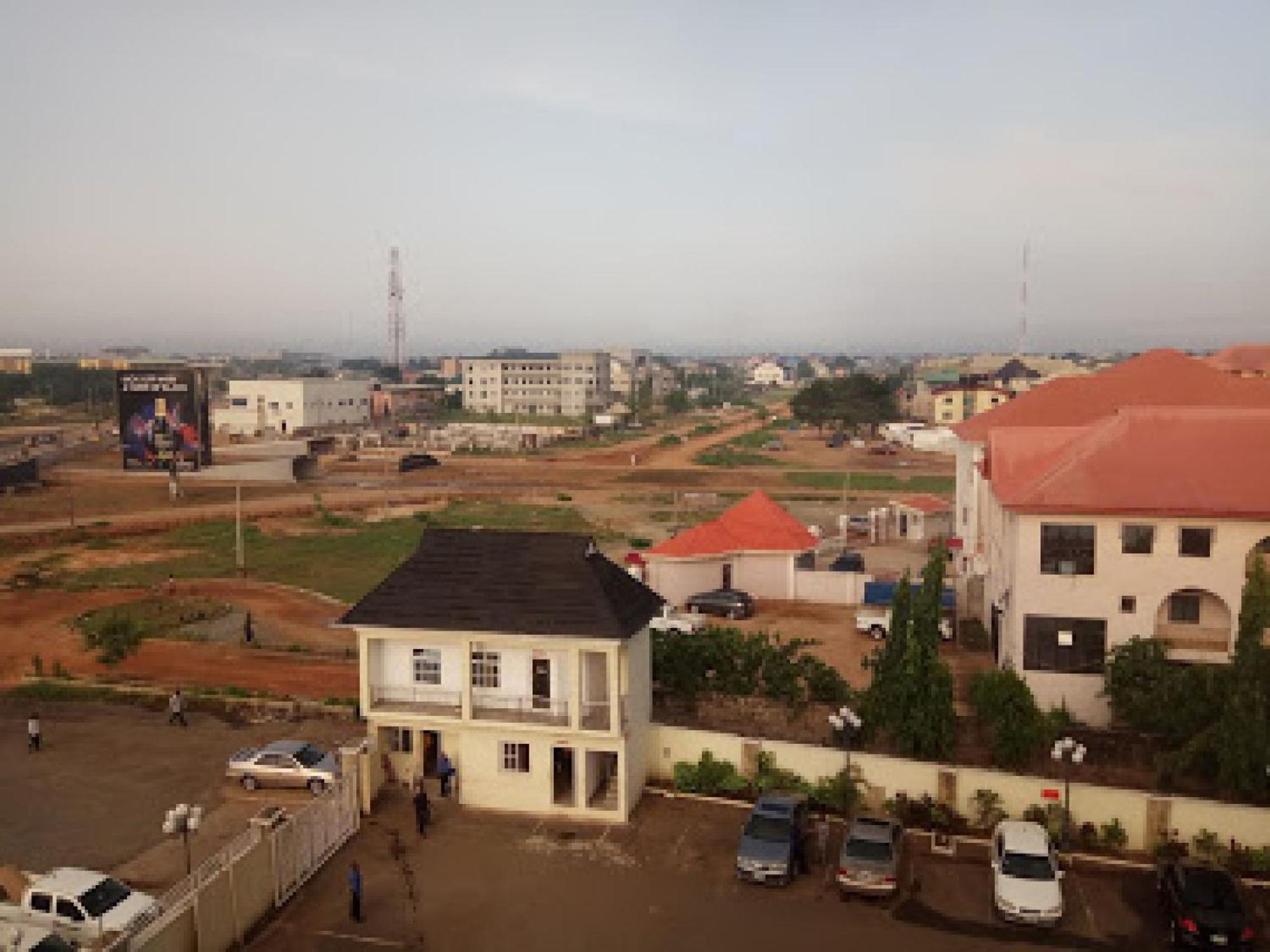 Room In Bb - Immaculate Royal International Hotel Owerri Exterior foto